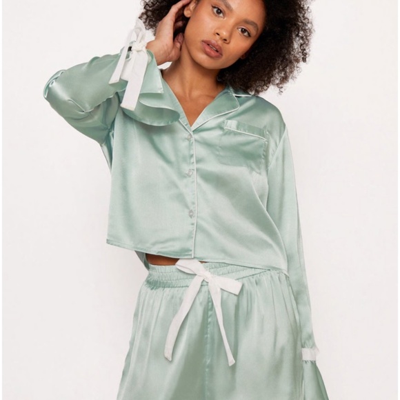 Nasty Gal Satin Contrast Tie Cuff Pajama Shirt And Shorts Set in Green - Picture 1 of 4
